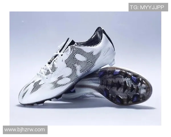 球星边锋专用足球鞋推荐与选购指南助你提升速度与灵活性